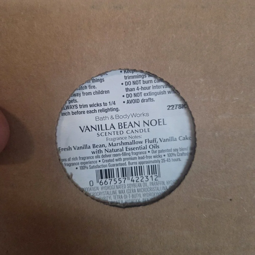Bath & Body Works VANILLA BEAN NOEL 3 Wick Jar Candle Christmas 14.5 oz New